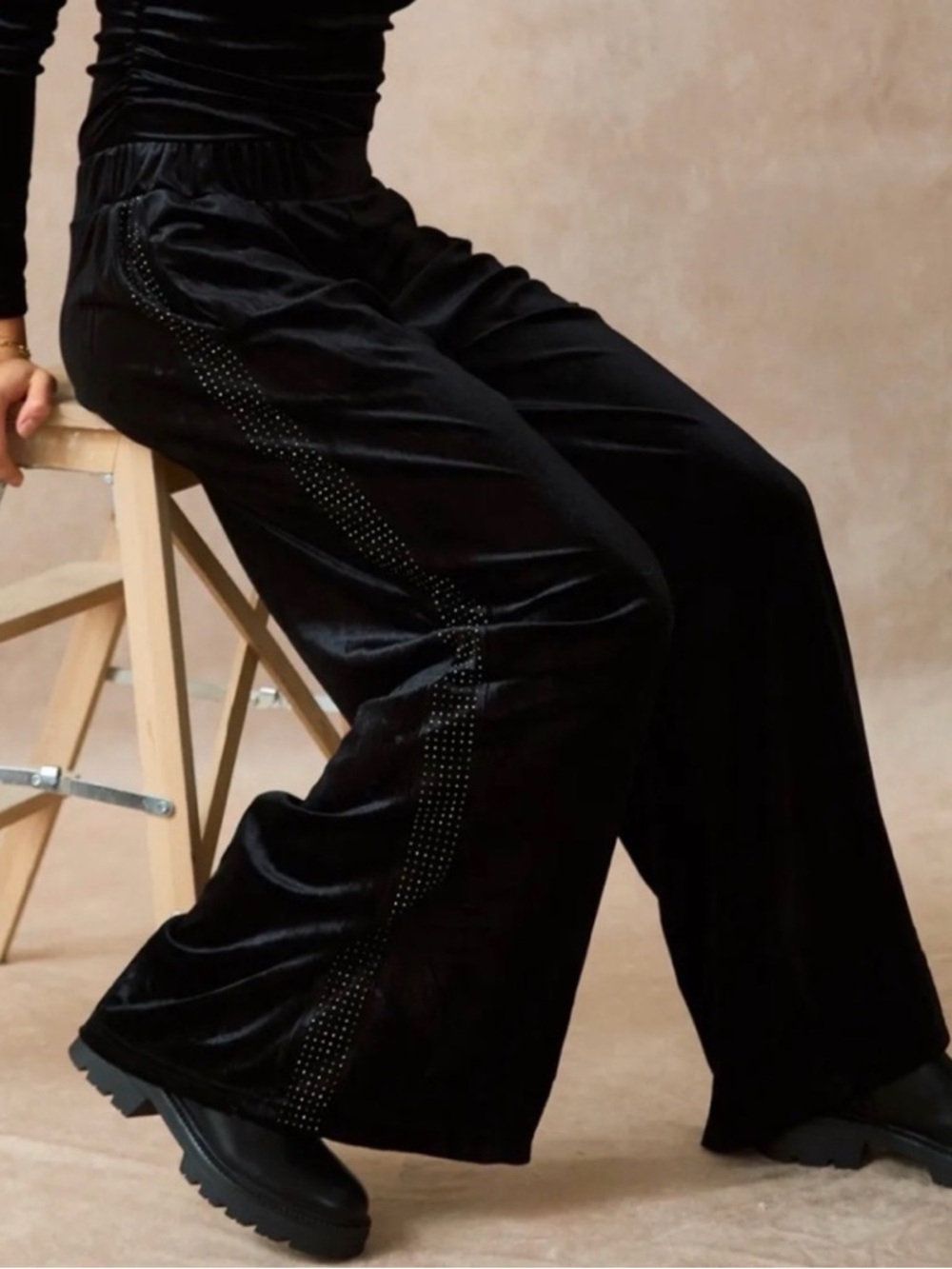 FROM PARIS FRANCE Elegant Black Velvet Wide-Leg Pants with Side Stud Detail